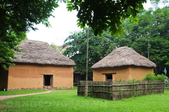 hanoi ethnography museum house of Ha Nhi