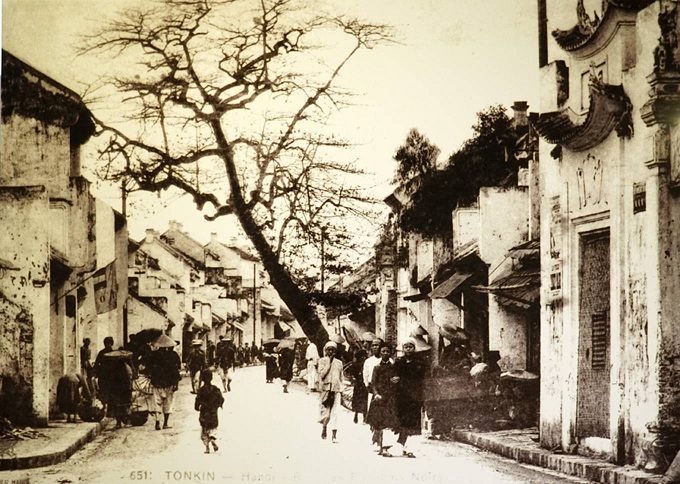 hanoi old quarter past and present ma may