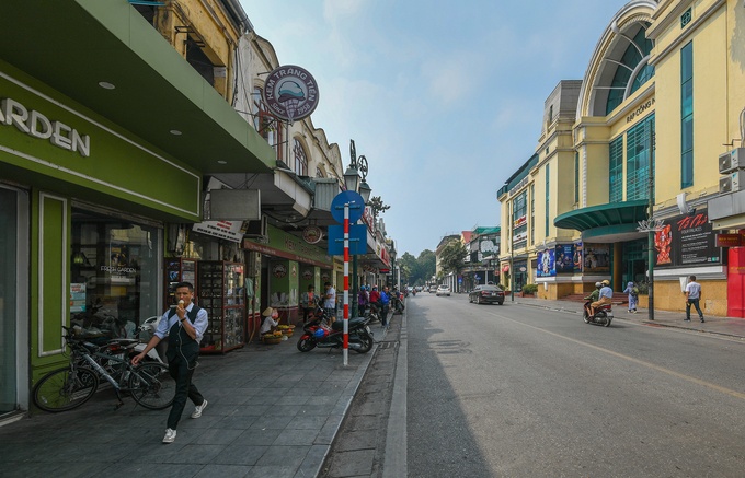 hanoi old quarter past and present trang tien now