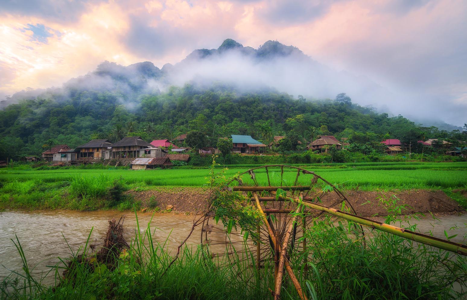 Bamboo water wheels in Pu Luong