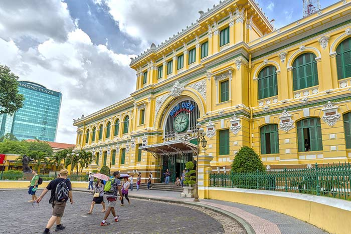 ho chi minh city in 1, 2 or 3 days guide central post office