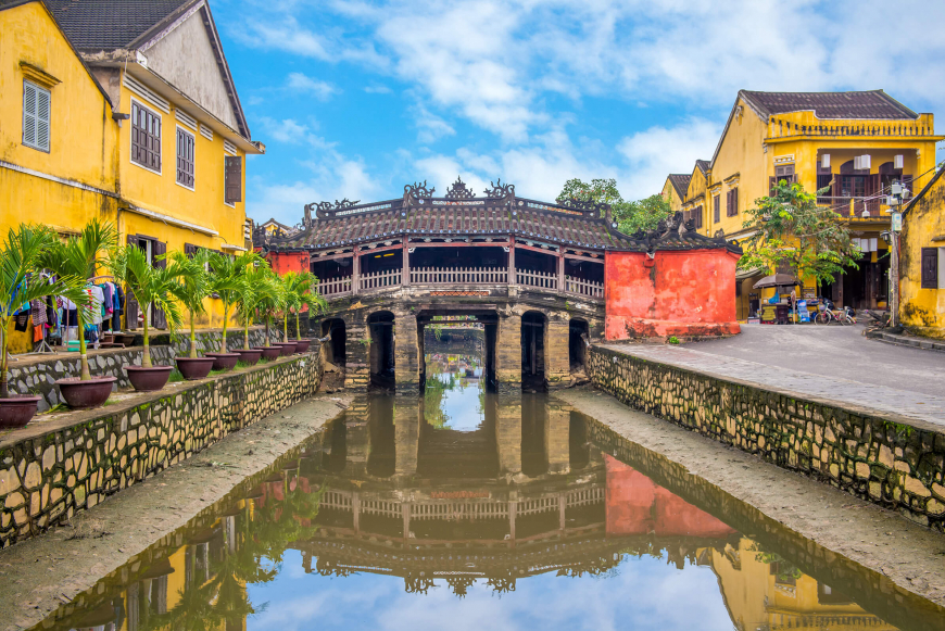 Chua Cau (The Pagoda Bridge) &ndash; one of the most fascinating cultural destinations