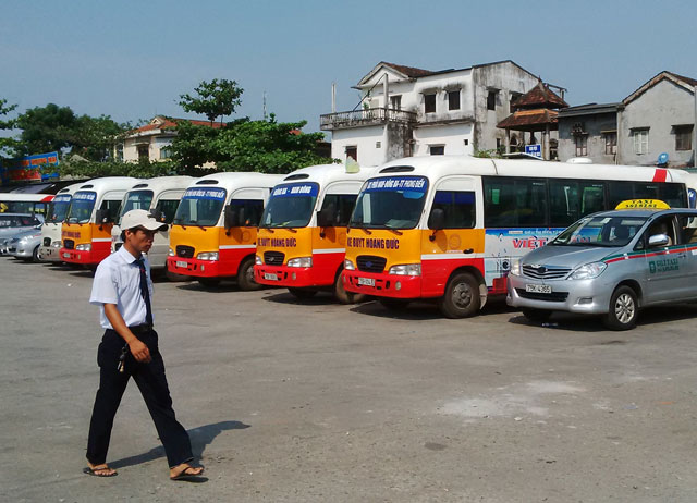 hue airport bus to downtown hue