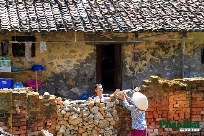 khuoi ky village stone wall