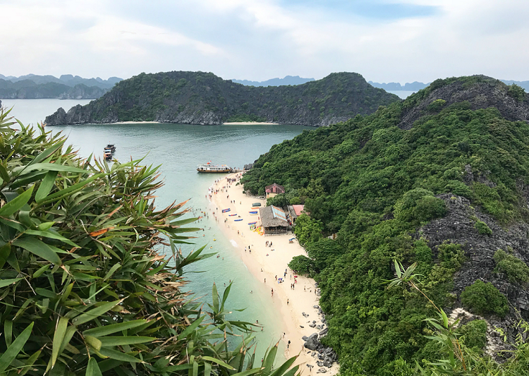 lan ha bay monkey island