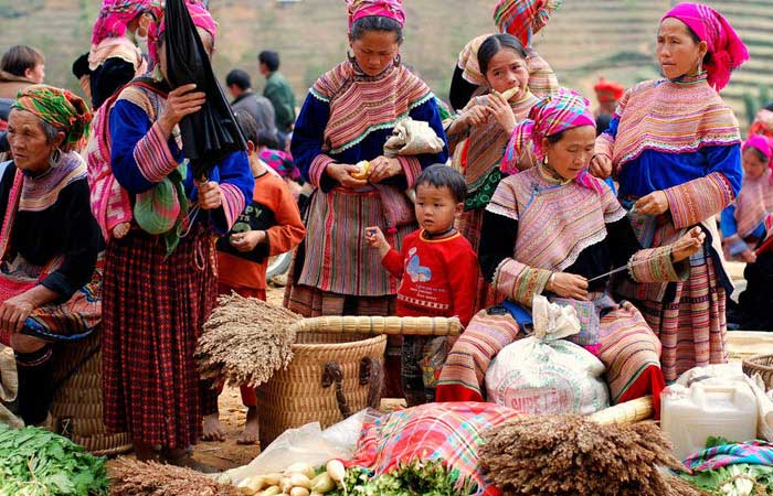 lao cai sapa coc ly market