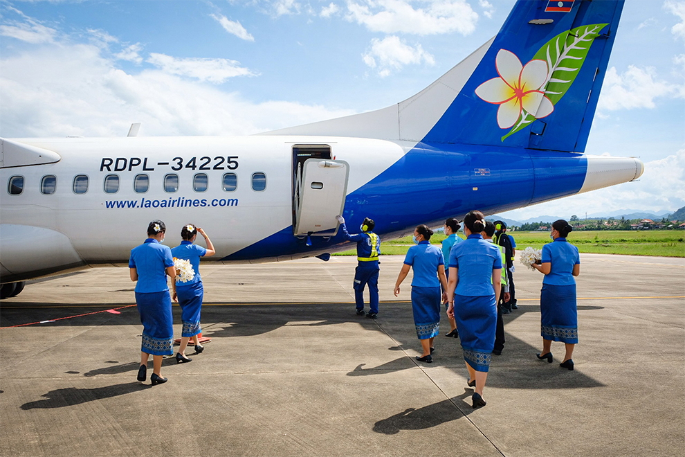 Laos Airlines operate many flights between Luang Prabang and Vientiane a day