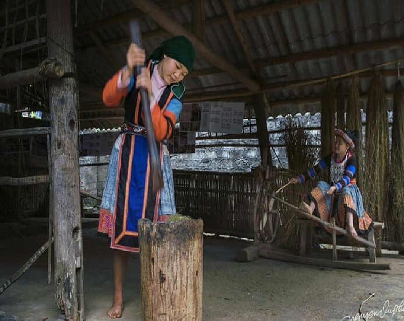 Ha Giang, Lung Tam linen weaving, Lung Tam brocade, Hmong brocade, steps to weave linen, stages to weave line