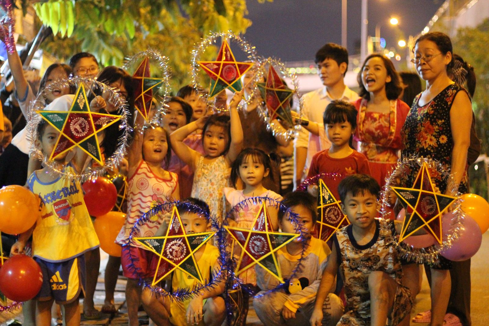 mid-autumn festival, traditional festivals in vietnam, vietnam festival