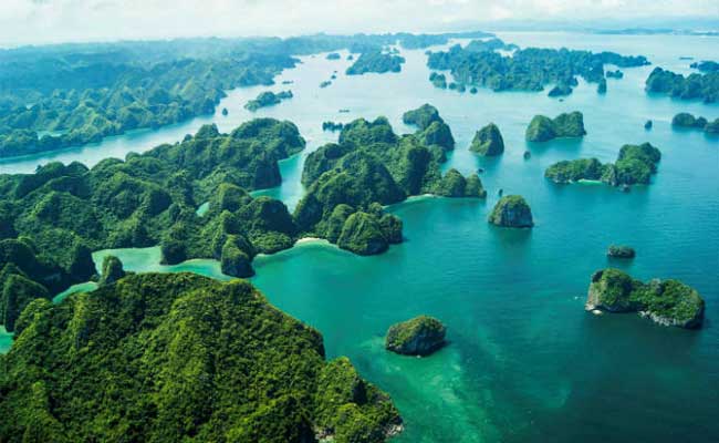 most-popular-destinations-in -Vietnam-in-2017-ha-long