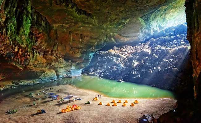 most-popular-destinations-in -Vietnam-in-2017-son-doong