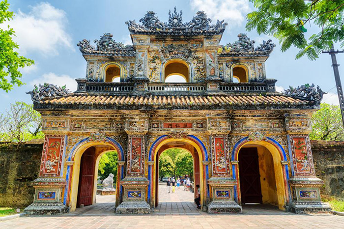 Travel Vietnam, Hanoi, Trang An, Halong Bay, Hoi An, Hue, Saigon, Dalat, Mekong Delta, Danang, Quy Nhon, Mui Ne, Con Dao