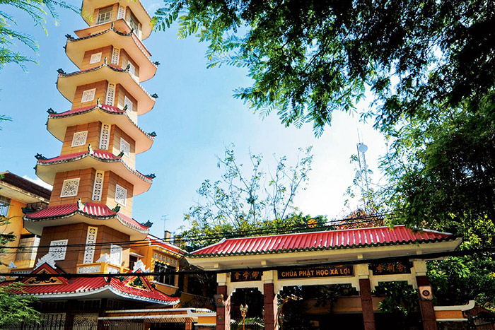 ngu hanh son marble mountains xa loi pagoda