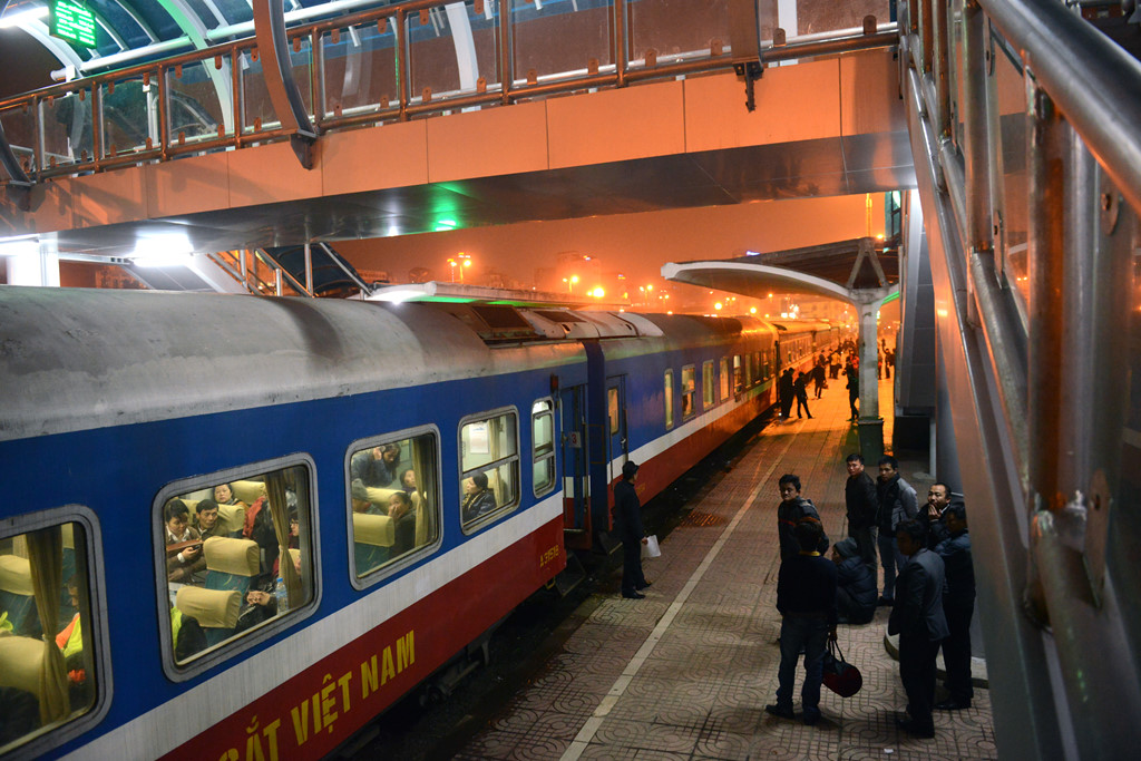 Traveling by night train can reduce accommodation expenses