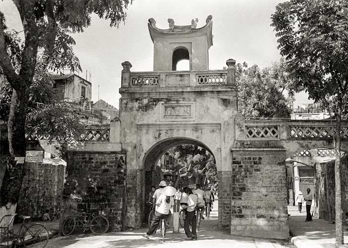 old quarter in hanoi o quan chuong