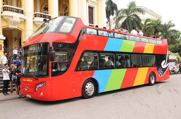 open-top-hanoi-bus