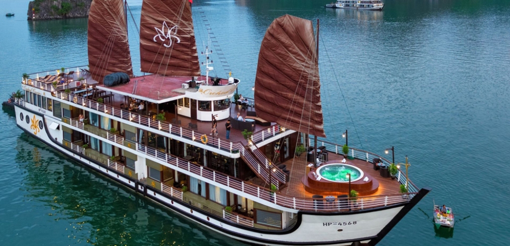 lan ha bay cruise, lan ha bay cruise, halong bay cruise, how to choose ha long bay cruise, lan ha bay 5 star cruise, lan ha bay cruise 2 days 1 night, lan ha cruise 3 days 2 nights, halong bay cruise 2 days 1 night, halong bay cruise 3 days 2 nights