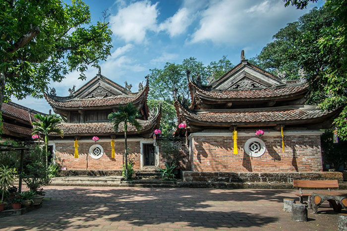 pagoda near hanoi tay phuong