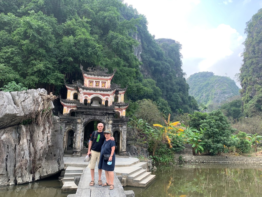 bich dong pagoda, bich dong temple, ninh binh vietnam, what to do in ninh binh, things to do in ninh binh, atrractions in ninh binh