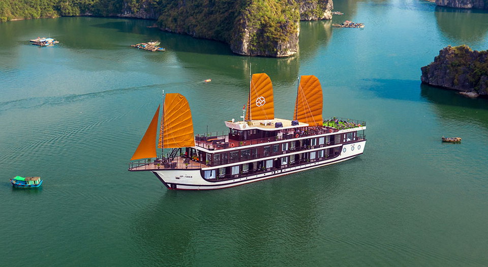 lan ha bay cruise, lan ha bay cruise, halong bay cruise, how to choose ha long bay cruise, lan ha bay 4 star cruise, lan ha bay cruise 2 days 1 night, lan ha cruise 3 days 2 nights, halong bay cruise 2 days 1 night, halong bay cruise 3 days 2 nights