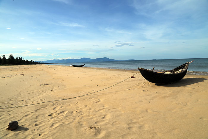 phong nha ke bang national park beach