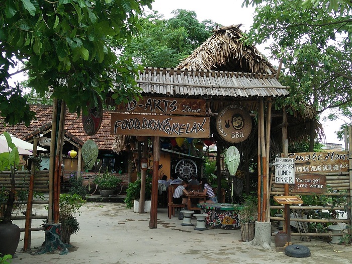 phong nha ke bang national park restaurant