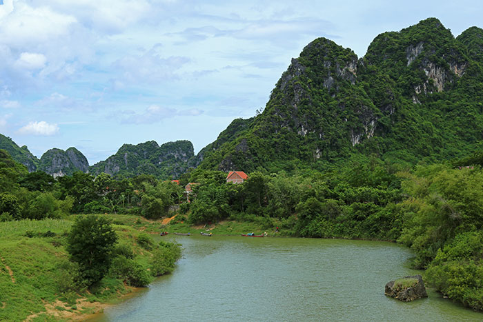 phong nha ke bang national park traveling