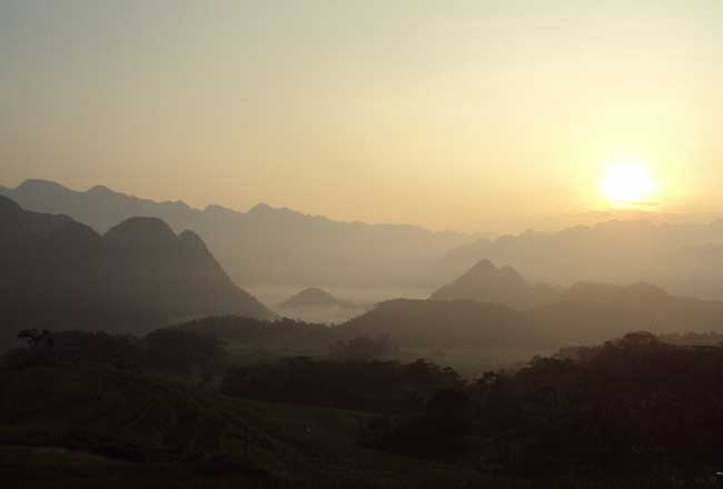 pu luong nature reserve sunset