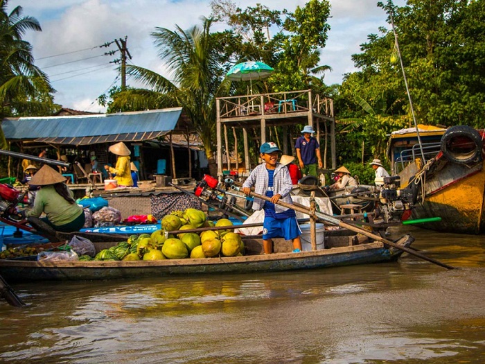 river vietnam, boat trip vietnam, river tours vietnam, vietnam most beautiful rivers, cai rang floating market, cai rang market, can tho cai rang