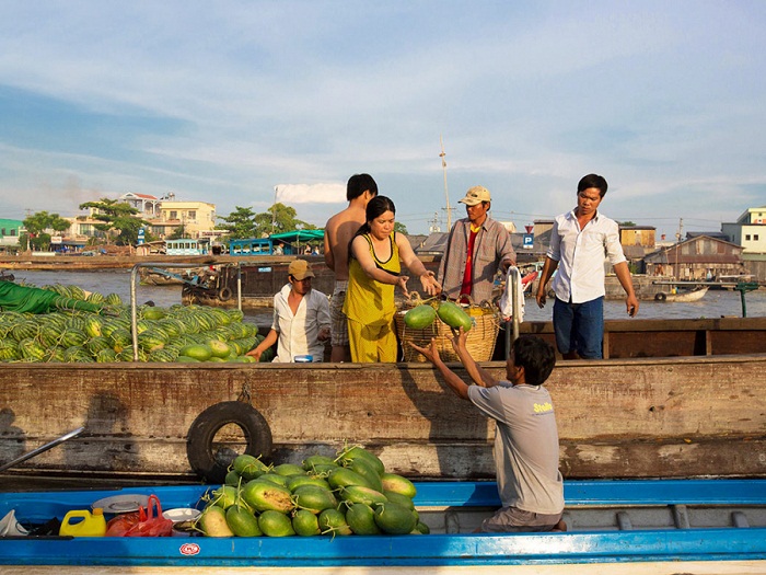 river vietnam, boat trip vietnam, river tours vietnam, vietnam most beautiful rivers, cai rang floating market, can tho cai rang, cai rang market, mekong delta