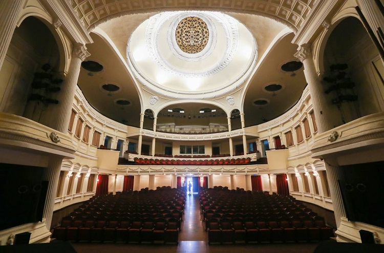 saigon opera house inside