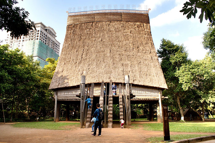 stay in hanoi ethnography museum