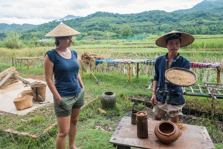 Laos family vacation, Laos trip, Vang Vieng, Luang Prabang, 4000 islands, Kuang Si falls, Bolovens plateau, Buddha Park, Kong Lor cave