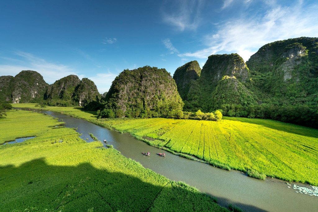 tam coc, ninh binh vietnam, boat tour tam coc, what to do in ninh binh, things to do in ninh binh, atrractions in ninh binh