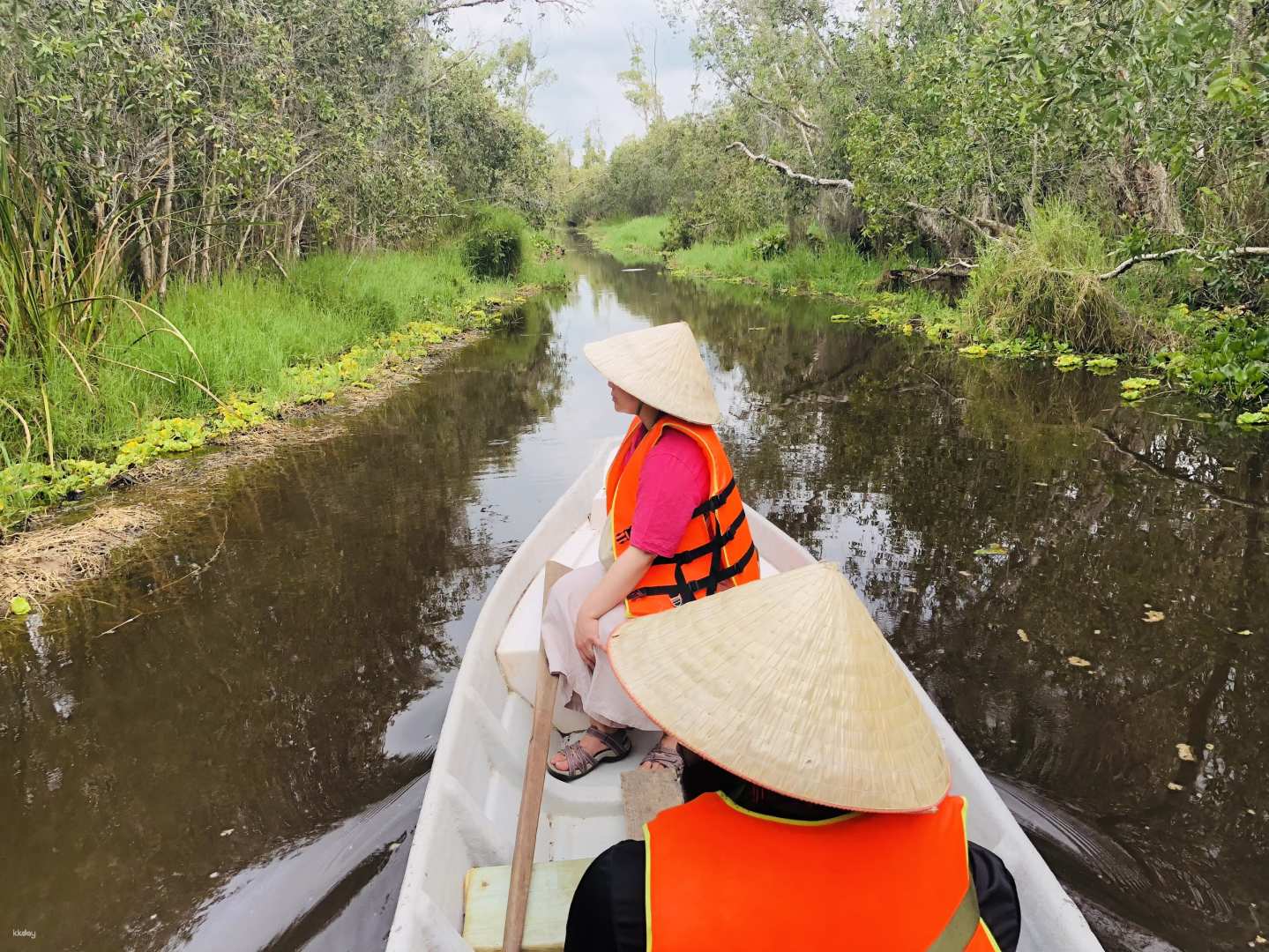 tan lap floating market, long an, mekong delta