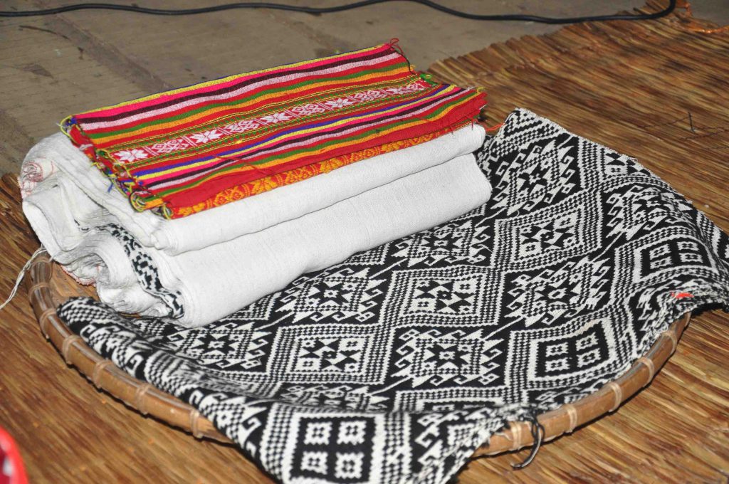Some of the must-have items for a Tang Cau Ritual