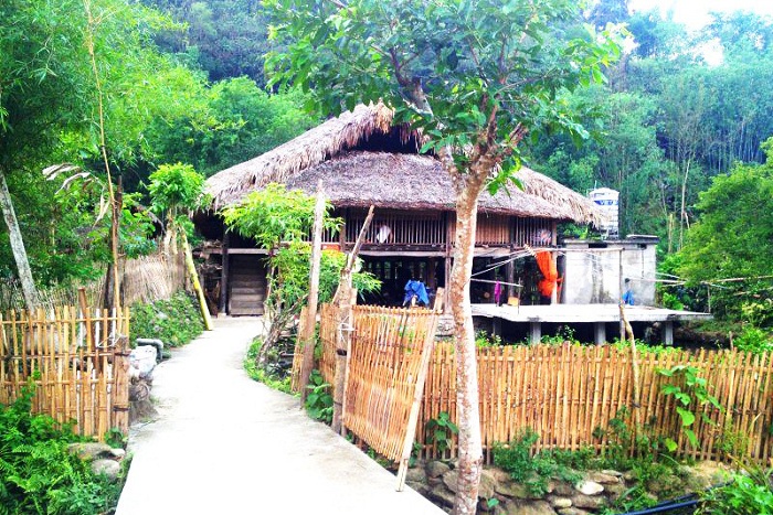 tha village ha giang Vietnam road