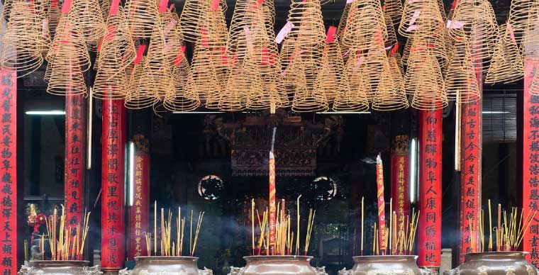 thien-hau-temple-what-to-do-in-saigon