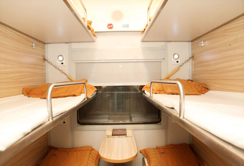 6-berth cabin, hard sleeper