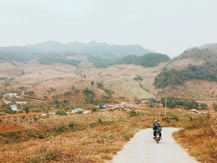 motorcycle trip in vietnam, vietnam motor trip, tips for motorcycle trip, vietnam adventurous trip, ride a bike like local, vietnam bike trip, vietnam mountain