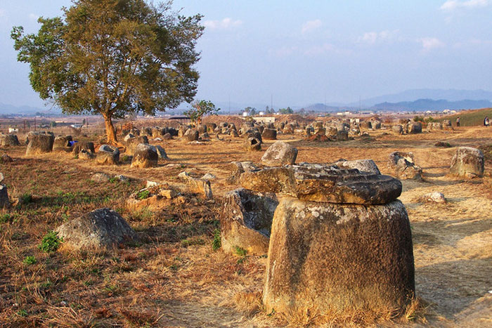 travel to Laos, visit Laos, Mekong River, Plain of Jars, Boloven Plateau, Luang Prabang, Champassak, Vang Vieng