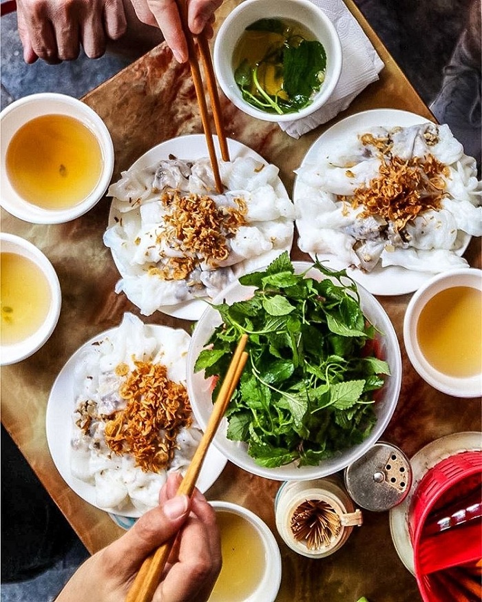 vietnam breakfast banh cuon