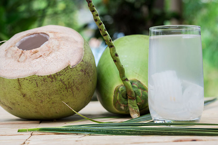 vietnam popular drink coconut water