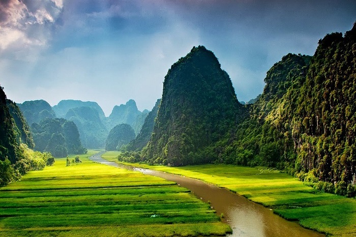 places in Vietnam for seniors, vietnam trip for seniors, vietnam destinations, ninh binh