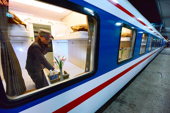 train in vietnam, travel in vietnam by train, service on trains in Vietnam