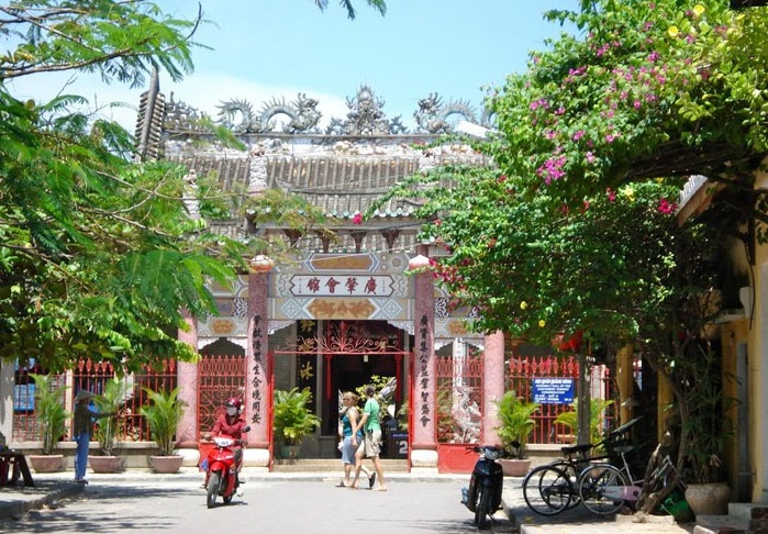 visit hoi an assembly halls