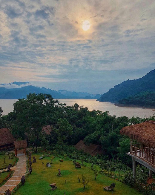 visit mai chau hoa binh in 2 days panorama