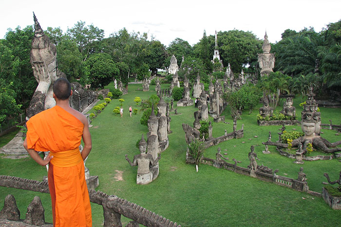 Visit Vientiane, capital of Laos, stay in Vientiane, travel to Laos, Mekong