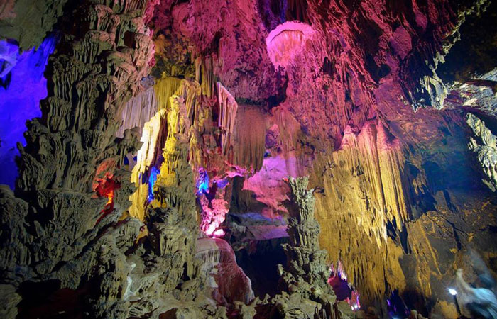 visit-cao-bang ky rang cave