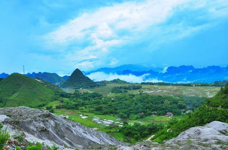 what to visit in Mai Chau Ba Khan